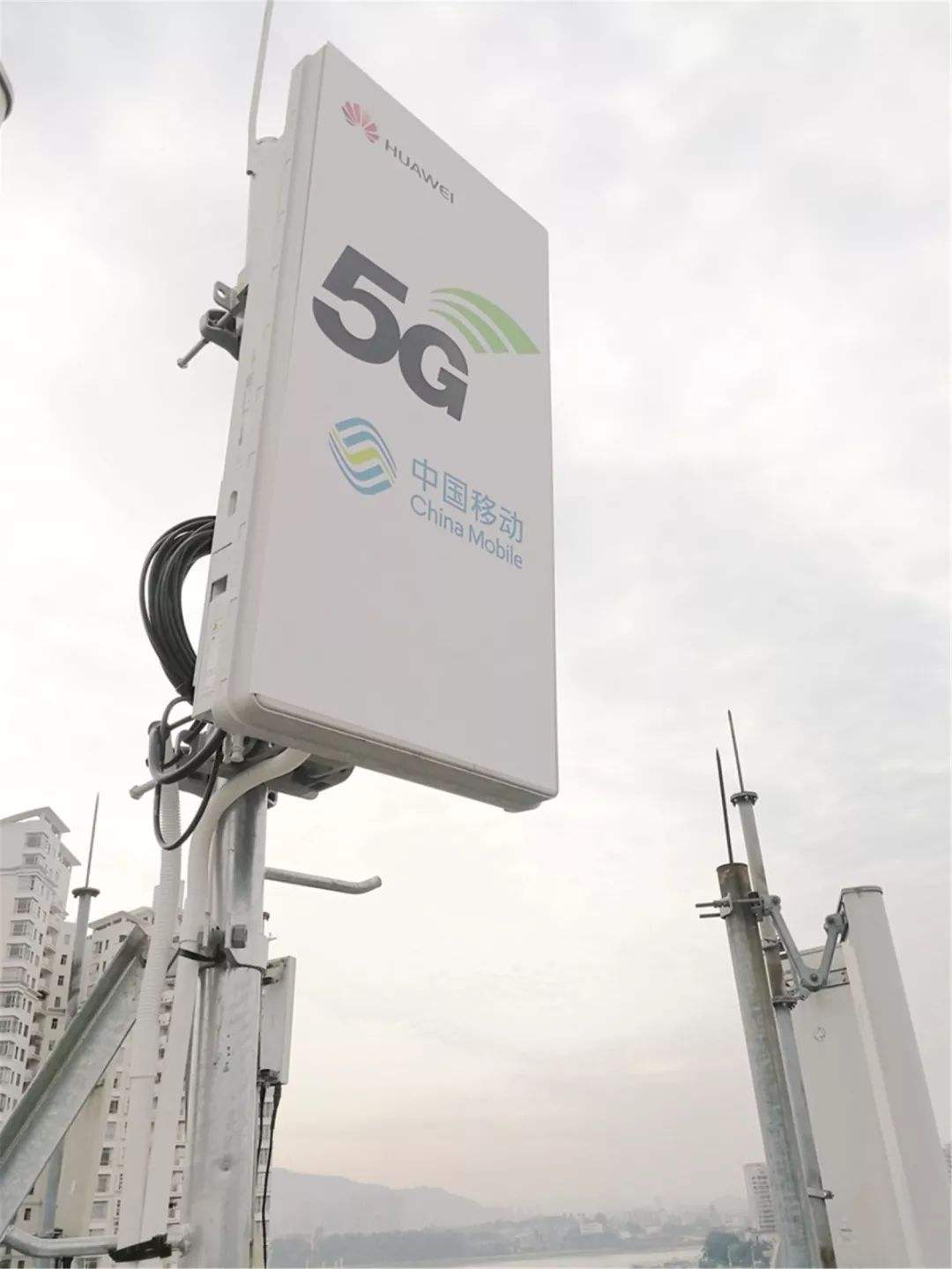 无极4彩官网 基站数量